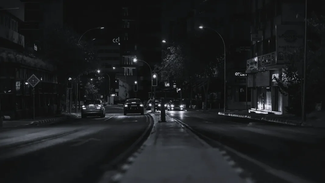 Video snimak neverovatnog prizora: duh je prešao saobraćaj - ORIGO