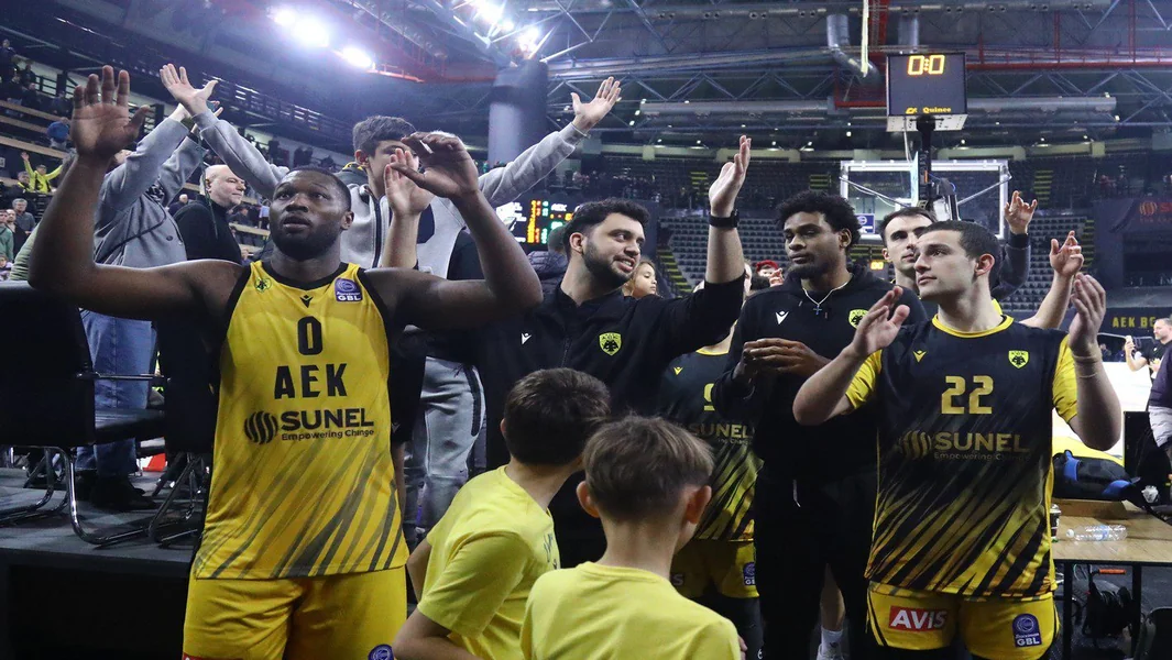 Košarkaška liga: AEK pobedila 'žuto-crni' derbi - Documento