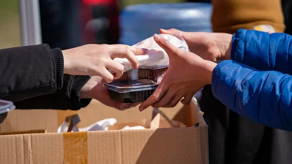 Opština Sofija će deliti hranu i tople napitke ljudima u potrebi