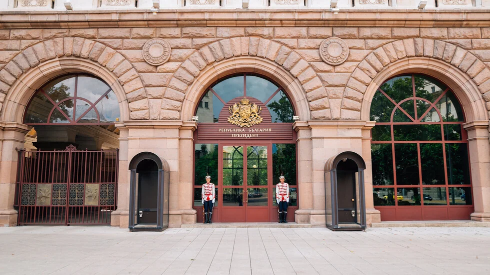 Službeni premijer: Raja Nazaryan kao varijanta i političke reakcije u parlamentu