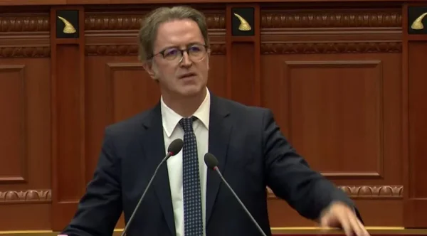 Sve što te okružuje nosi miris truljenja otete vlasti, Alizoti Rama poručuje: Imaš samo jedan izbor: da spasiš Albaniju od poniženja