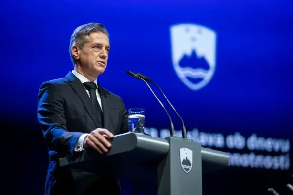 Golob Sloveniju uvrstio među devet najuspešnijih na svetu