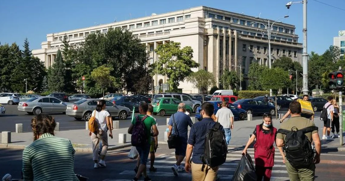 Preko polovine Rumuna ne veruje da će ekonomija uskoro da se oporavi. Procenat raste na 61% među glasačima AUR (sonda INSCOP)