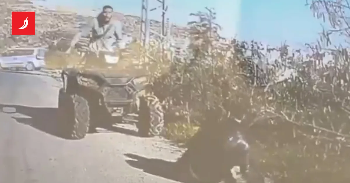 Izraelski rezervist se vozilom zabio u Palestinca koji se molio. Širi se snimka
