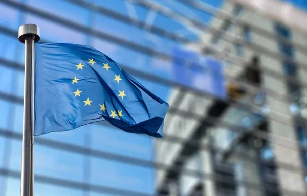 Evropska Komisija priprema postepeno ukidanje mera prema Kosovu