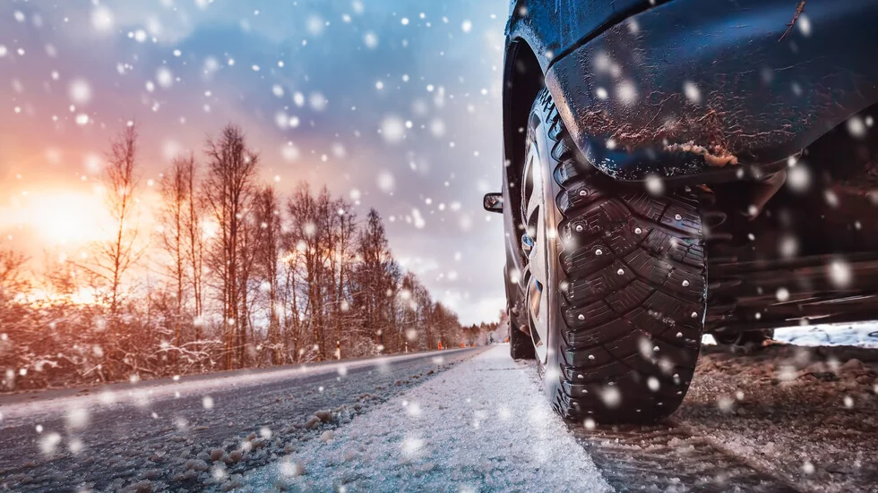 Sofija u zimskim uslovima: putevi se tretiraju protiv zaledjivanja