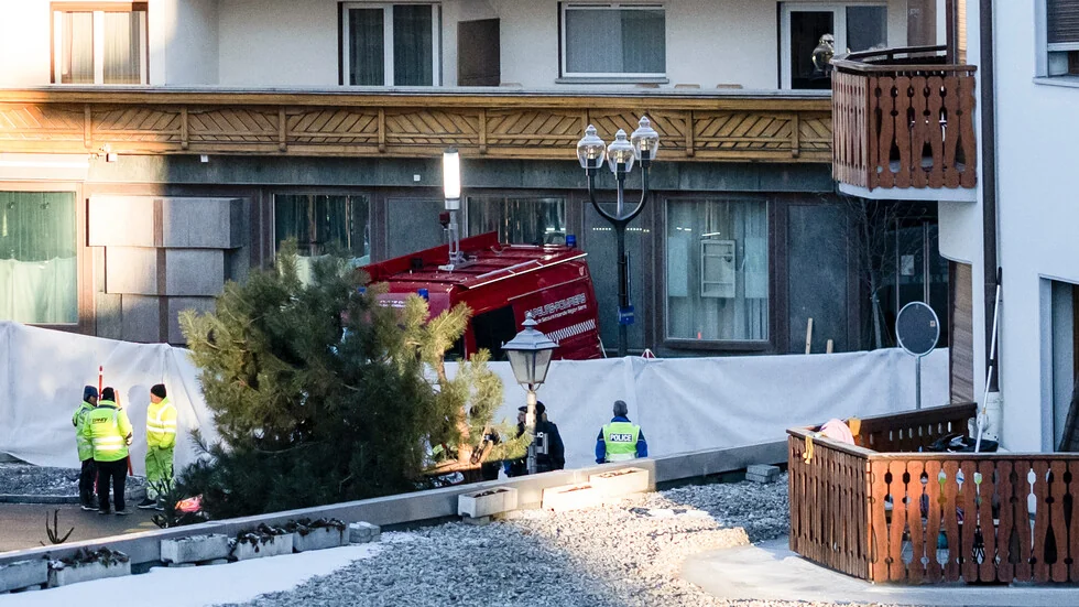 Najmanje 40 poginulih pri požaru u baru na švajcarskom skijaškom resortu