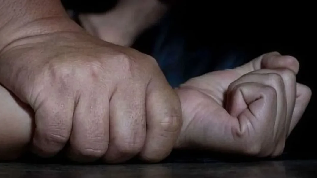 Drogirao ju je, silovao je i davao drugima svoju ženu – noćna mora trajala je godinama