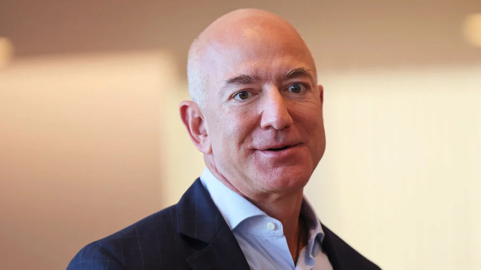 Veštačka inteligencija će dovesti do trodnevne radne nedelje, smatra Džef Bezos.