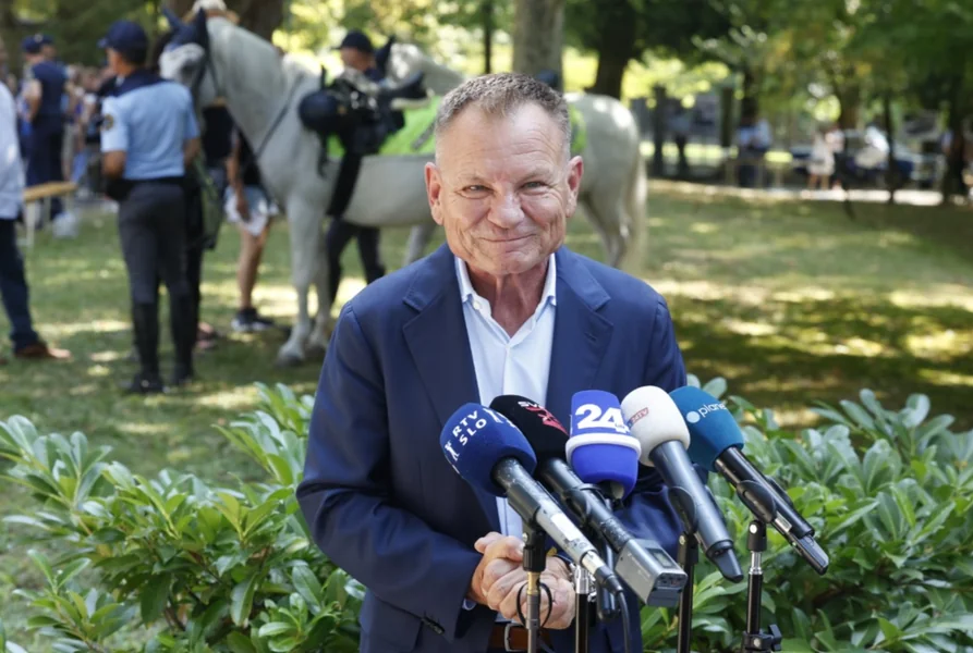 Prevareni unutrašnji ministar
