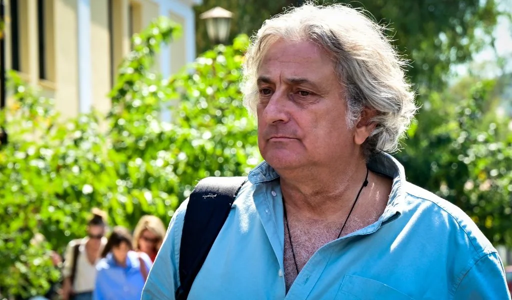 Mazonakis: «Ne spava noću» kaže advokat hipnoterapeuta – Odgovor na SMS – Documento
