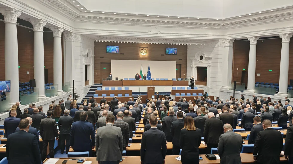 Poslanici odali počast Dimitaru Penevu minutom ćutanja (VIDEO)