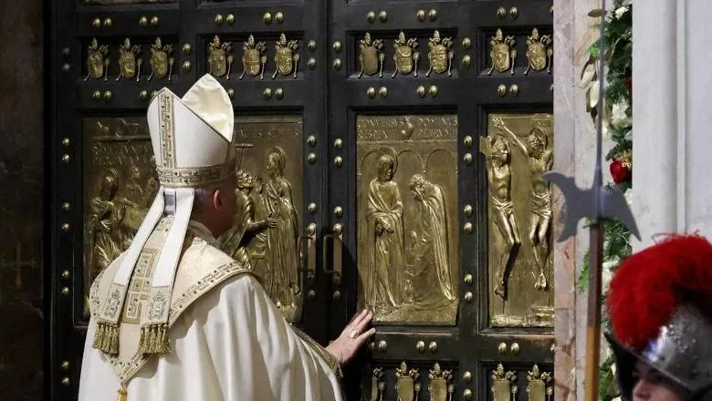 Papa Leone XIV zatvara Svetu Vrata Bazilike Svetog Petra, završava jubilejnu godinu nade