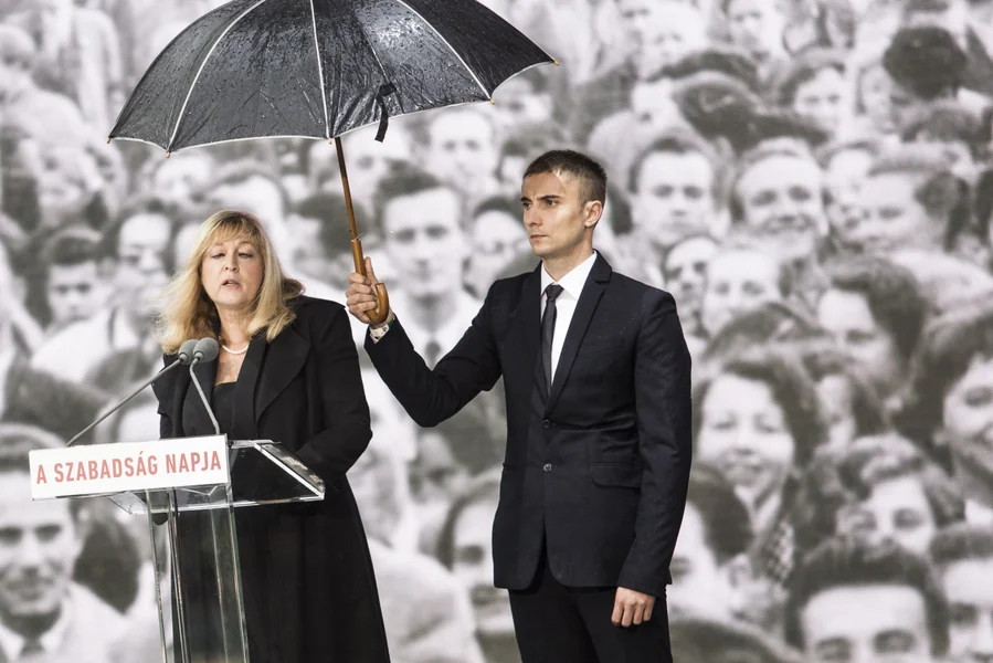Iz vizuelne kuhinje propagandne fabrike NER-a trebalo bi da se napravi pravi muzej: Terror Háza posle Schmidt Mária