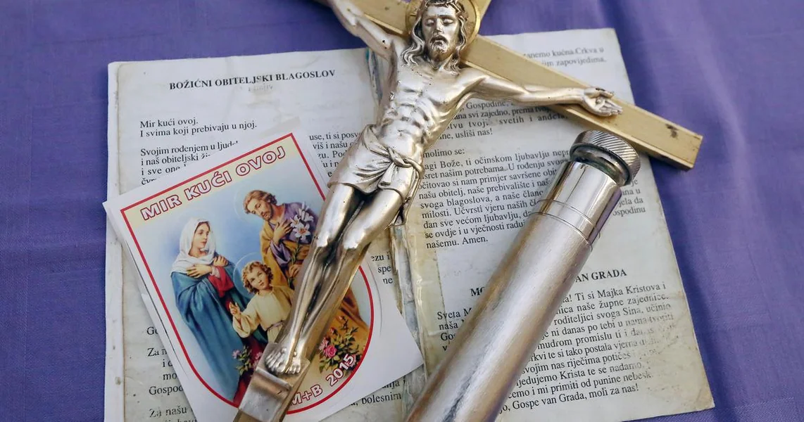 Pitanje dana: Počeo je blagoslov kuća. Koliko novca ostavljate svećeniku?