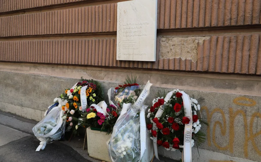 Sećanje na nevino ubijene građane Sarajeva: Obilježena 32. godišnjica masakra u Gimnazijskoj ulici