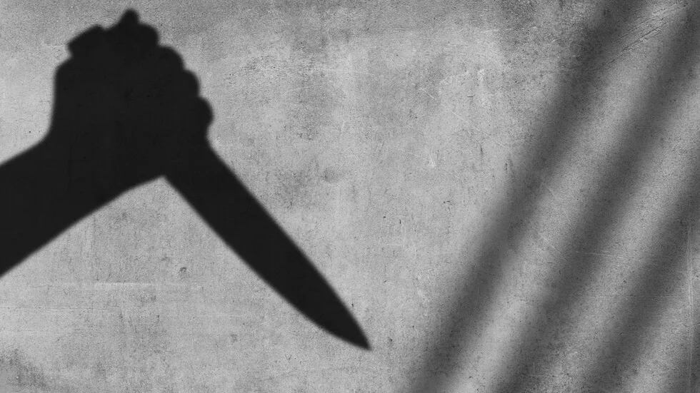 Muškarac ubio svog kolegu posle skandala zbog bivše devojke, osuđen na 18 godina zatvora