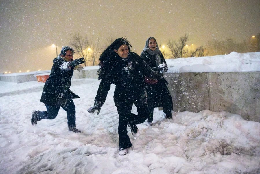 Egzotičan prizor – na fotografijama zasneđena Budimpešta