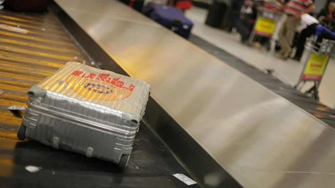 Šta se dešava sa izgubljenim torbama na aerodromima - Documento