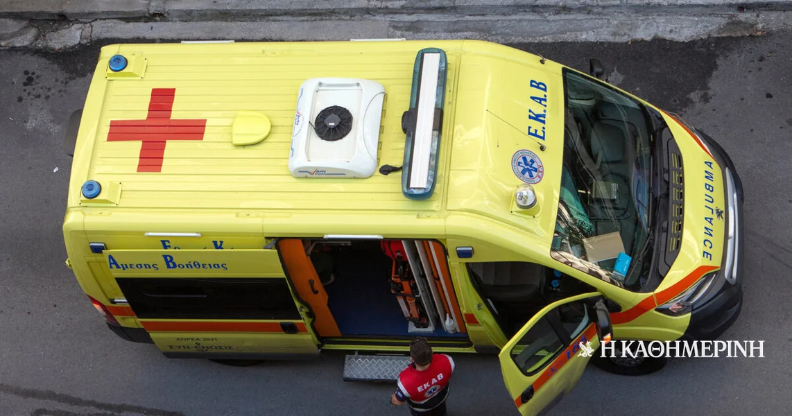 Umro 23-godišnjak od saobraćajne nesreće u Markopoulo – jedan teško povređen u Ilionu