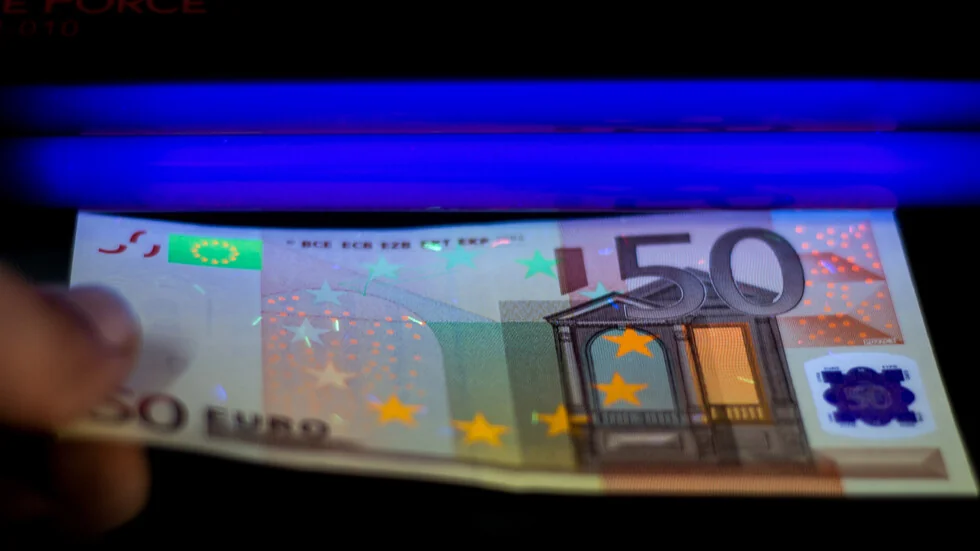 Da li postoji kriminalna mreža za distribuciju lažnih evra u Kazanlaku?