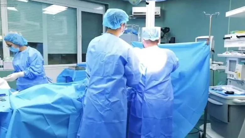 Lekari Univerzitetske bolnice za traumatologiju uspešno su sproveli hiruršku intervenciju kod 23-godišnjeg pacijenta!