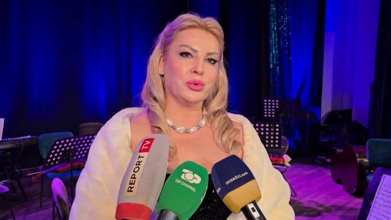 Magična večer u Durresu! Orkestra Harqeve nastupa na koncertu sa sopranom Eva Golemi i saksofonistom Alenom Kurici - Shqiptarja.com