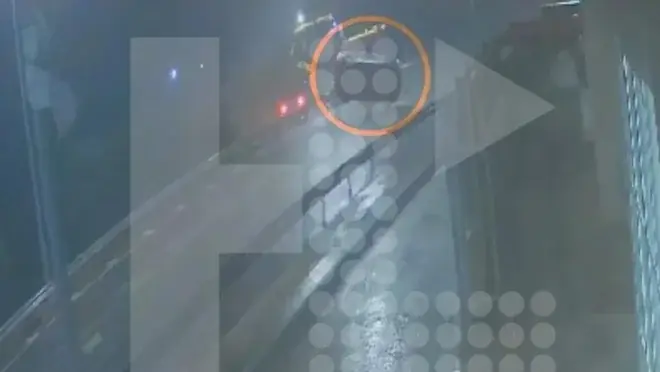 Strašne scene u Grčkoj: tornado podigao automobil u vazduh, vozač spašen čudesno