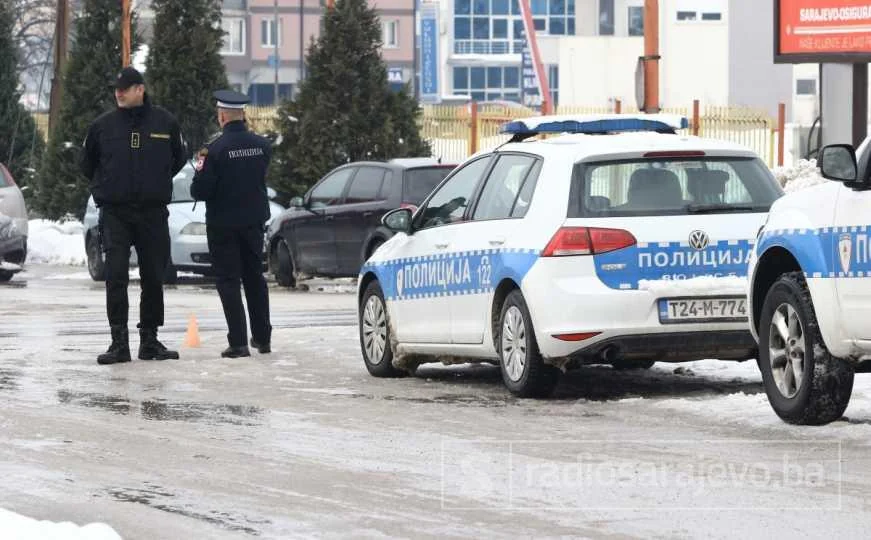 Masovna pucnjava i pokušaj ubistva u Istočnom Sarajevu, policija traga za napadačem