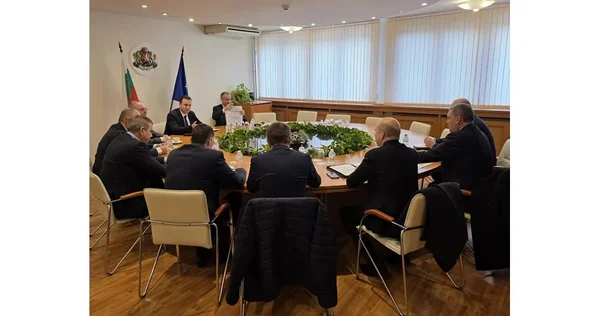 Energetski ministar sazvao distributivne kompanije i ESO, koordinira njihove aktivnosti za zimu i predstojeće praznike