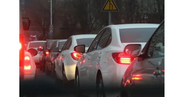 EU je ukinula potpunu zabranu za benzinska i dizelska vozila od 2035. godine.