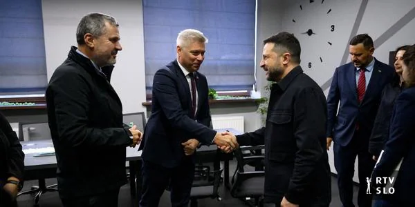 Kajzer iz Kijeva: Dogovor je da ukrajinski predsednik Zelenski poseti Sloveniju