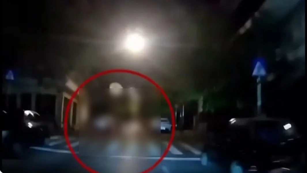 Stanica Larisa: Saobraćajna nesreća sa električnim trotinetom - Prekršio crveno svetlo i sudario se sa motociklom - Documento