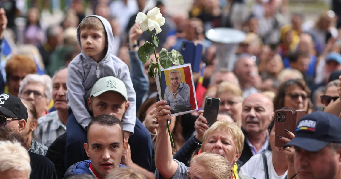 Gotovo 100 kazni na protestima pristalaca Călin Georgescu ispred Centralnog zatvora. Sastavljene su četiri krivične prijave.