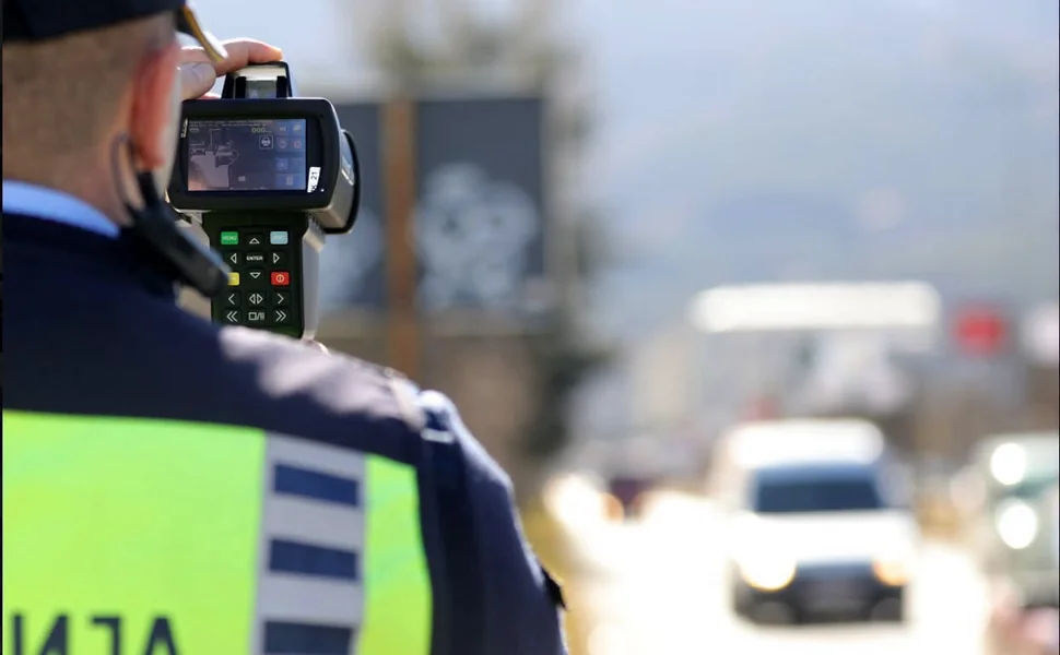 Uhapšena žena iz Resenskog regiona, vozila 142 km/h na mestu gde je ograničenje 50 km/h – Nova Makedonija