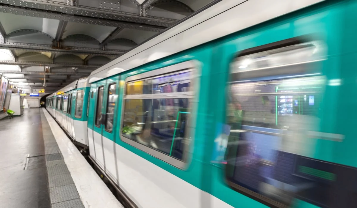 Napad nožem u metrou u Parizu: više žena ranjene, osumnjičeni priveden