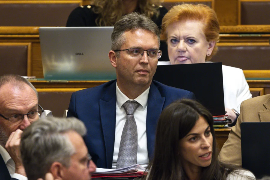 Moguće je da se Hankó Balázs, Seszták Miklós i Magyar Péter suspenduju njihovi imuniteti