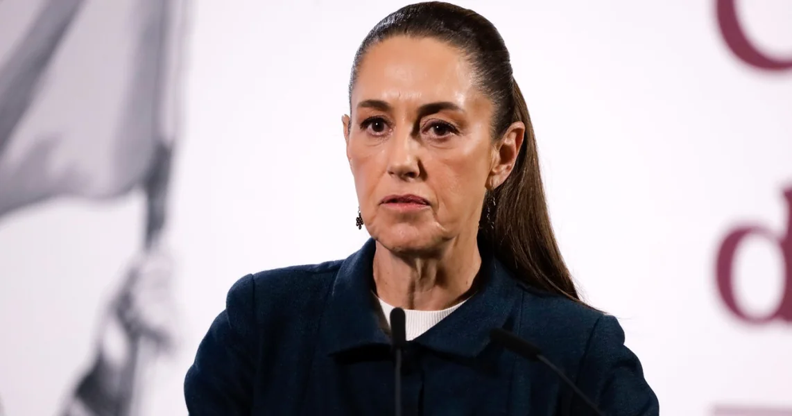 Slike predsednice Meksika, zatečene snažnim zemljotresom tokom konferencije za novinare