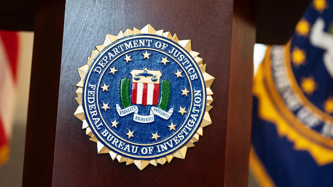 FBI: U rukama hakera podaci hiljada službenika - «Zlatni rudnik za druge tajne službe» - Documento