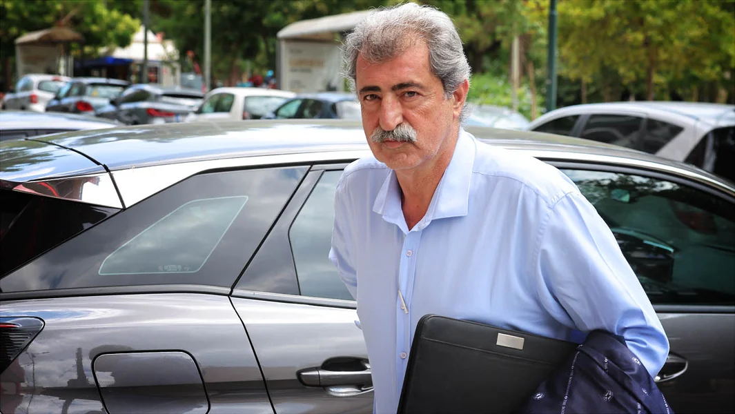 Pavlos Polakis o poseti Ciprasu Svetoj Gori: 'Sramota, sramota i šteta' – 'Karfije' za Linu