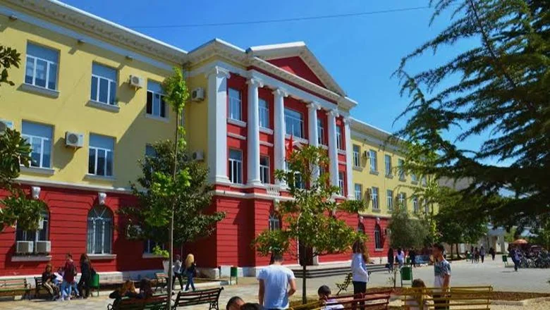 Pokrece se drugi krug upisa na javnim univerzitetima, kandidat proglašen pobednikom ima dva dana vremena za upis