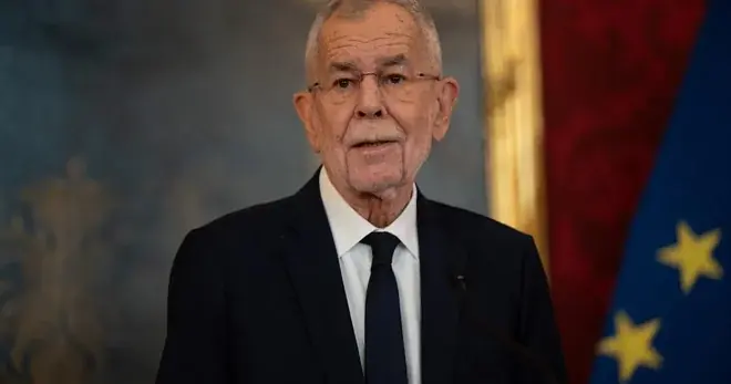 Verbalni napadi američkih političara na austrijskog predsjednika Van der Bellena. Uz poruku: 'Gurni si hidžab u stražnjicu'