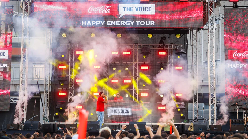 Grandiozan koncert Coca-Cola The Voice Happy Energy Tour 2025 na Badnje Veče
