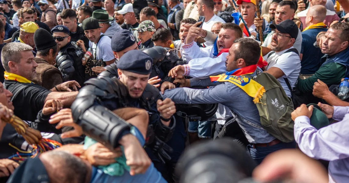Ovčari koji su protestovali u Bukureštu pozvani su u Palatu Cotroceni. Delegacija danas razgovara sa timom Nicušora Dana