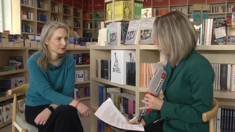 SPECIALE/ Lea Ypi rekonstruiše život svoje bake kroz dokumente i sećanja: Istorija nije crno-bela