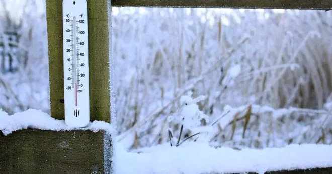 Upozorenje na veliki mraz u više od polovine zemlje. Meteorolozi upozoravaju da će temperature pasti do -15 stepeni.