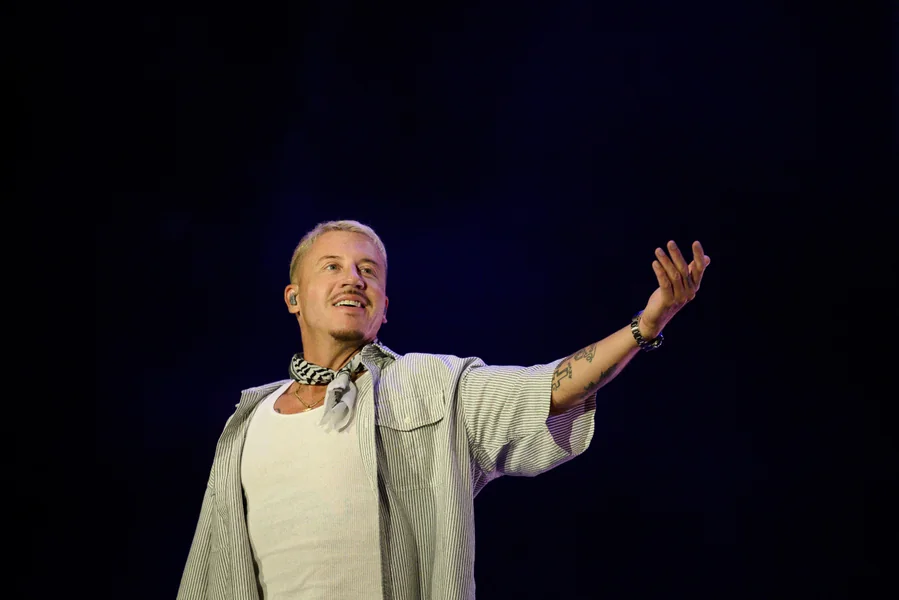 Zbog palestinskog stava izbila je kriza na Ed Sheeranovom američkom turnéu: otkazani su nastupi predgrupe Macklemore, a ostali su također odustali.