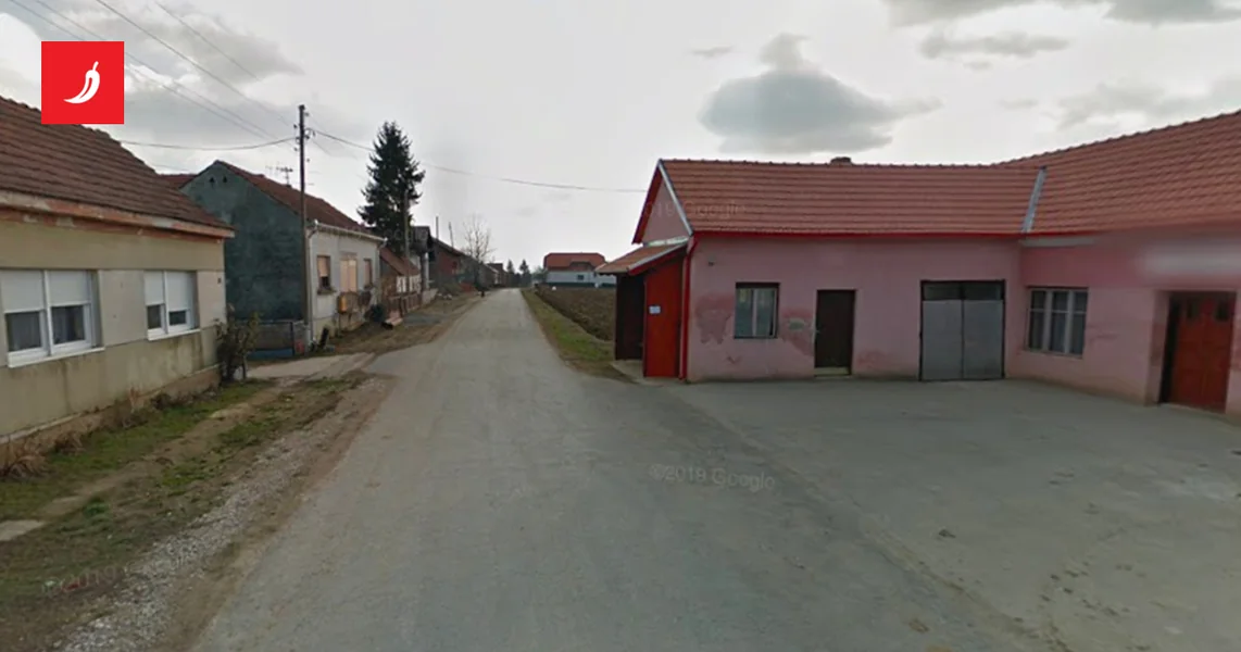 Pijan izazvao saobraćajnu nesreću pa pobegao. Drugi vozač krenuo za njim i sleteo s puta