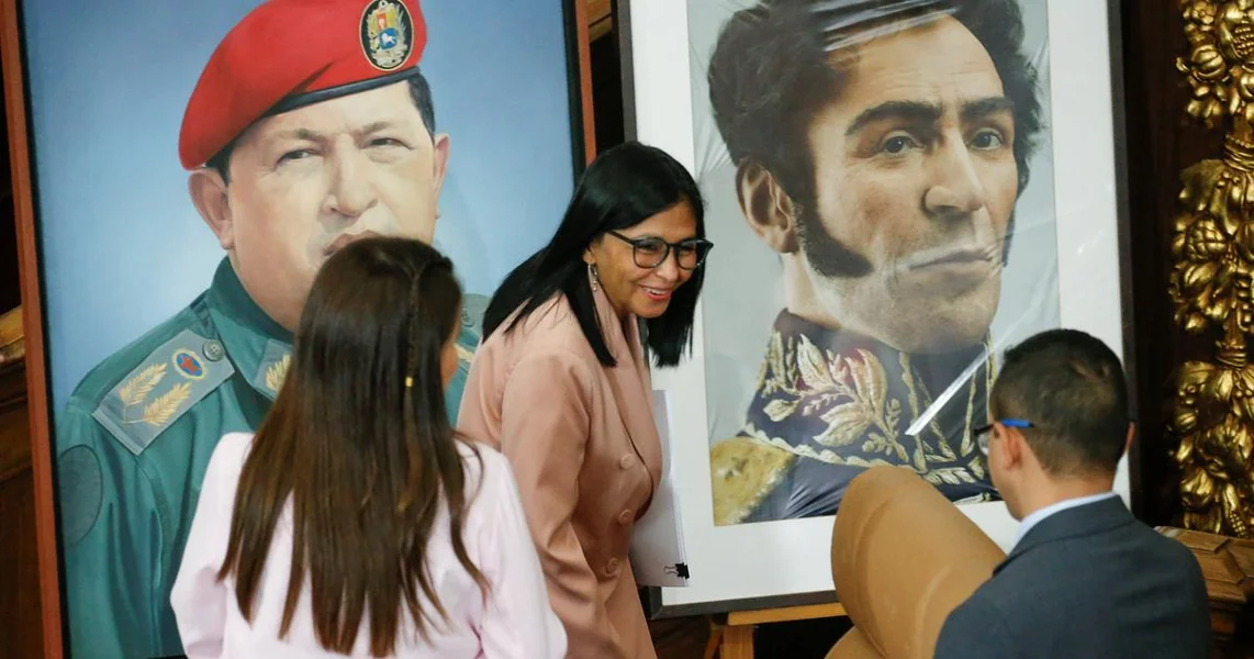 Mora da radi po Trampovom diktatu ili joj preti sudbina brkatog vozača