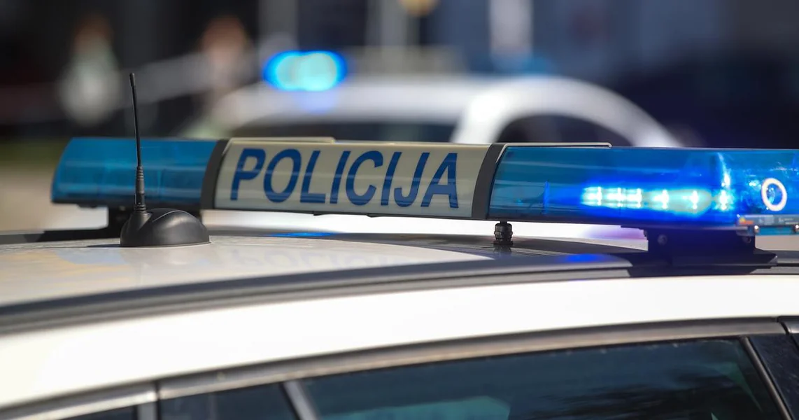 Incident na verskom okupljanju u Mrkoplju: Grupa napala četiri muškarca, policija intervenisala